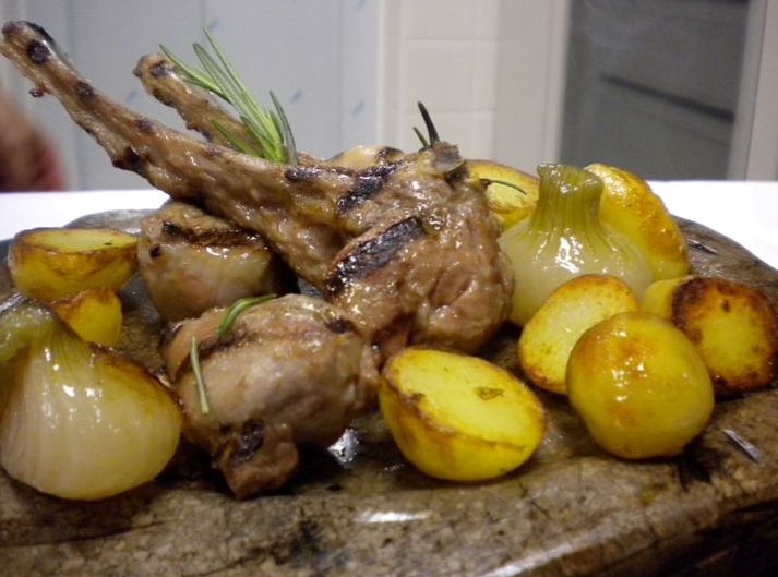 scialatielli napoletani al basilico, con funghi porcini di Cusano Mutri, gherigli di noci e formaggio affumicato