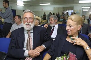 il Prof. Antonio Mussari con Rita Aymone Cat, sorella del famoso comandante della prima spedizione italiana in Antartide