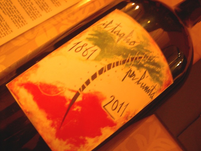 La bottiglia del Rosso tricolore