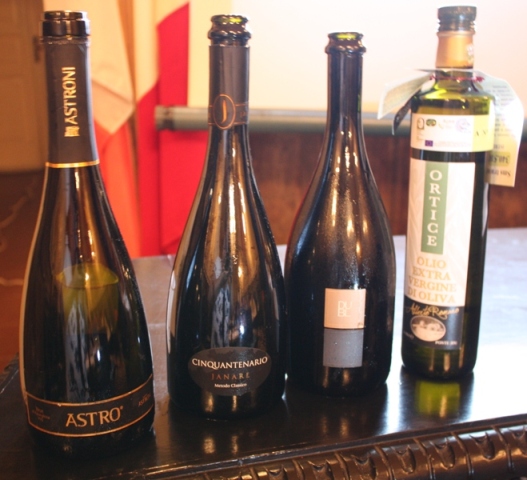 Le bollicine in degustazione e l'olio Ortice di Romano