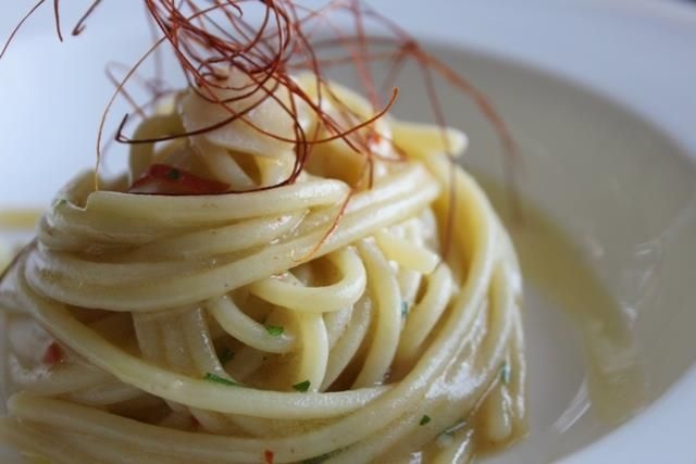 Spaghetti aglio, olio e peperoncino in versione gourmet - Luciano Pignataro  Wine Blog