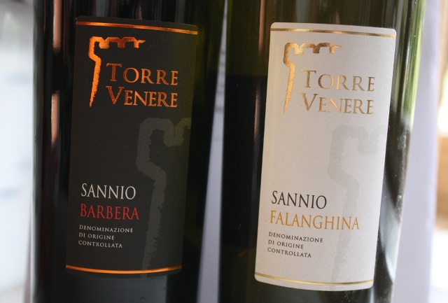 Le due etichette della vendemmia 2010