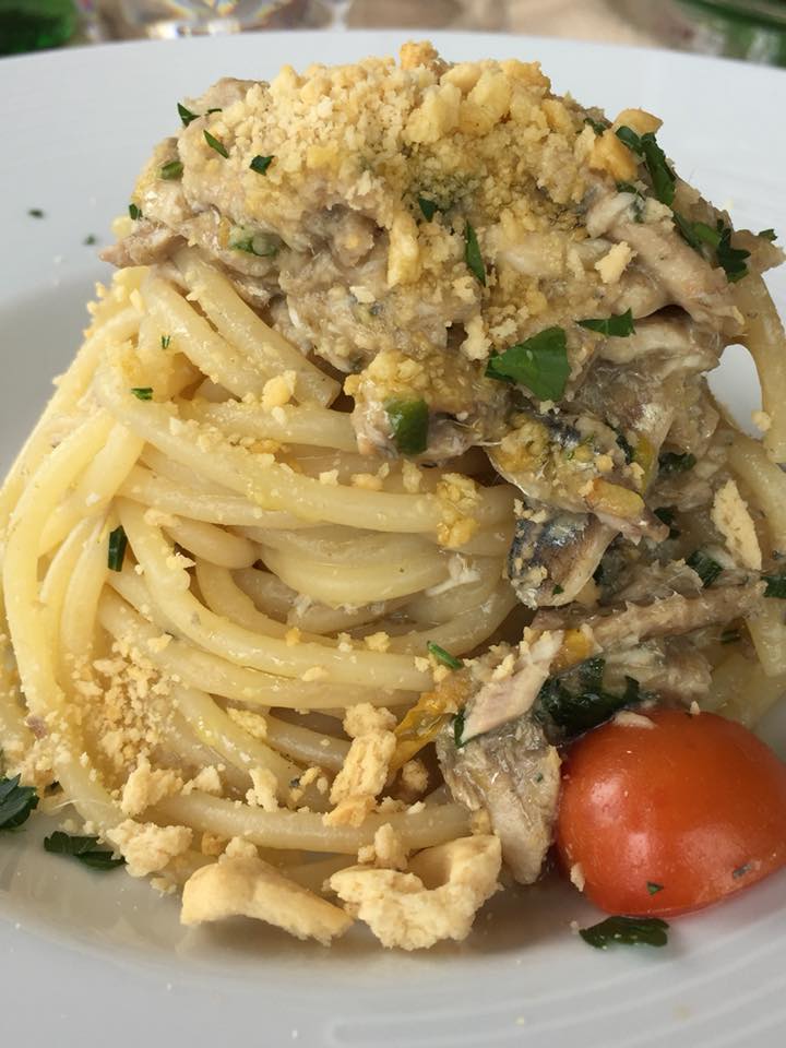 Osteria del Notaro, spaghettone con alici