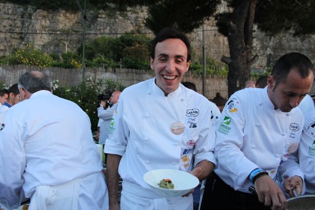 Francesco Sposito Taverna Estia - Brusciano (Napoli) Linguine alle alghe marine con aglio, olio e peperoncino