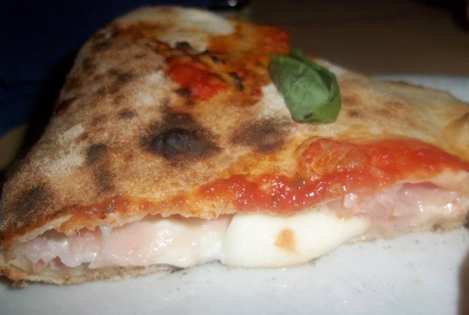 Pizzeria I Magnifici, il ripieno del calzone