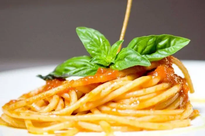 Spaghetti al pomodoro di Raffaele Vitale - foto di Lido Vannucchi