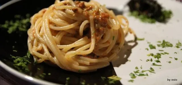 Gli spaghetti di Vicidomini ai ricci di mare