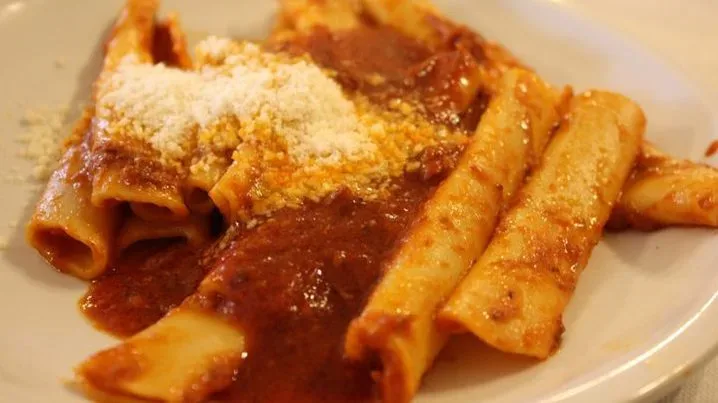 ziti al ragù