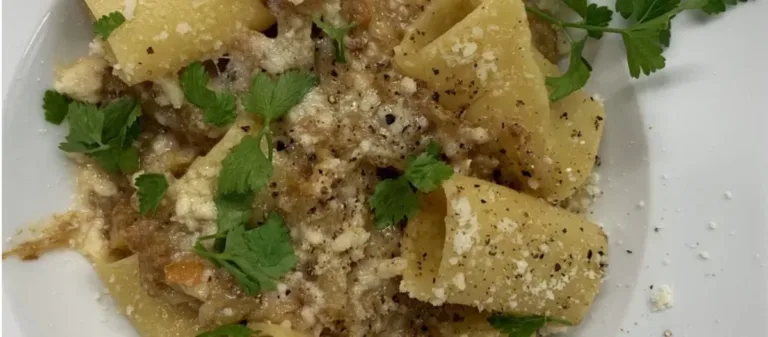 Paccheri di Gragnano con cipolla e baccalà