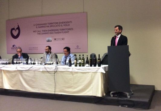 Il tavolo dei degustatori