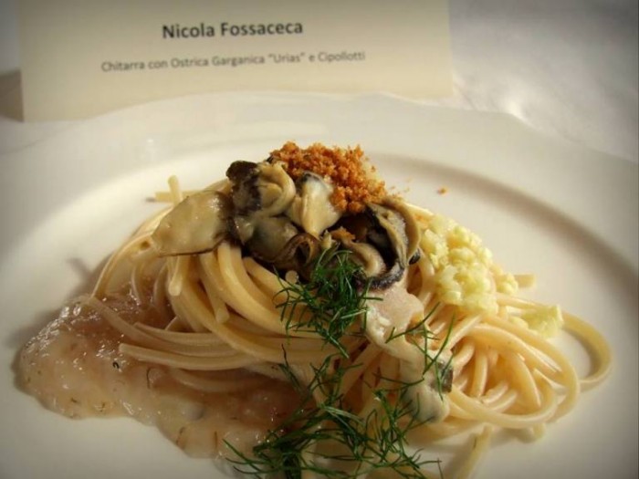 Chitarra con ostrica garganica “Urias”, cicale di mare, cetriolo e cipollotto