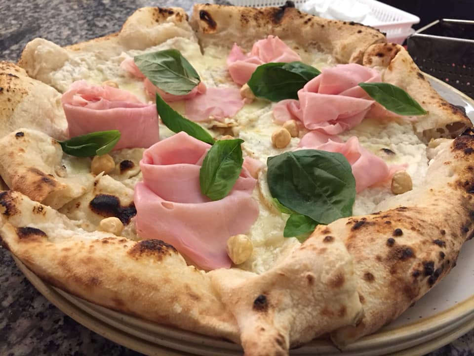 Mangiafoglia a Pontecagnano, la pizza dedicata a Giffoni
