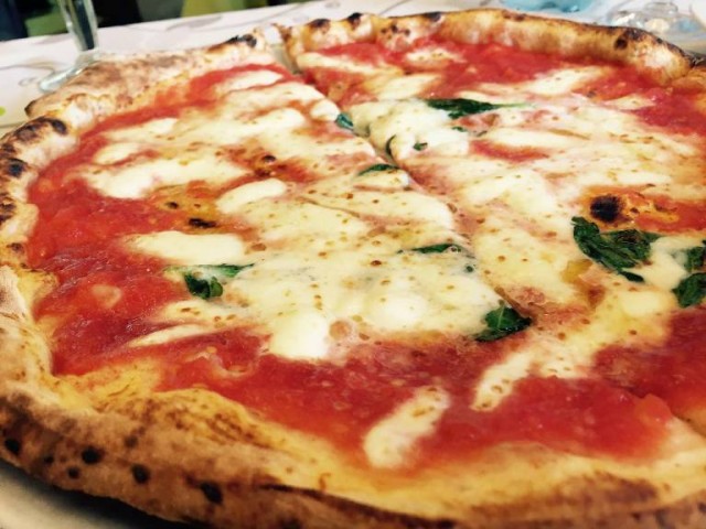 Add'ò Guaglione, la margherita