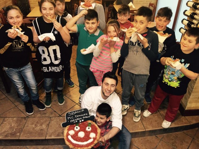 Ciro Oliva e i bambini della Sanità