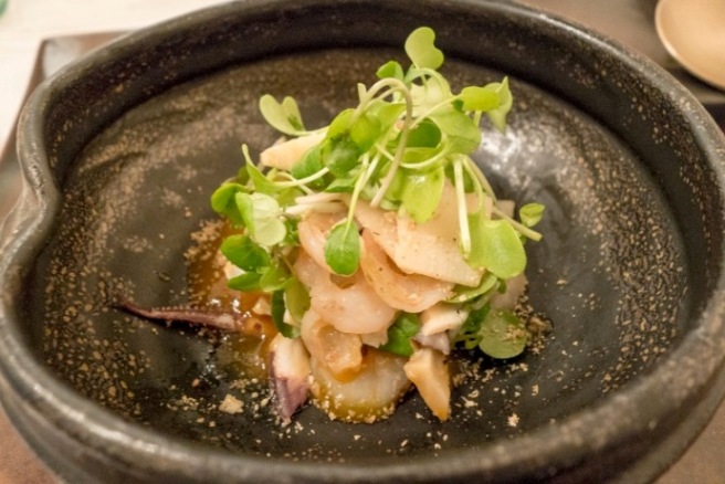 Min’s Kitchen, Cachi maturi con bambù e calamari