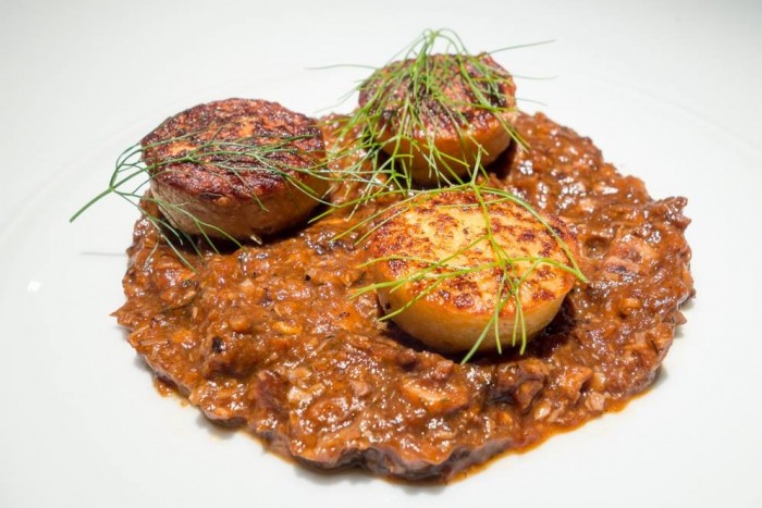 Essenza, gnocchi di patate croccanti e ragù di polpo al finocchietto selvatico