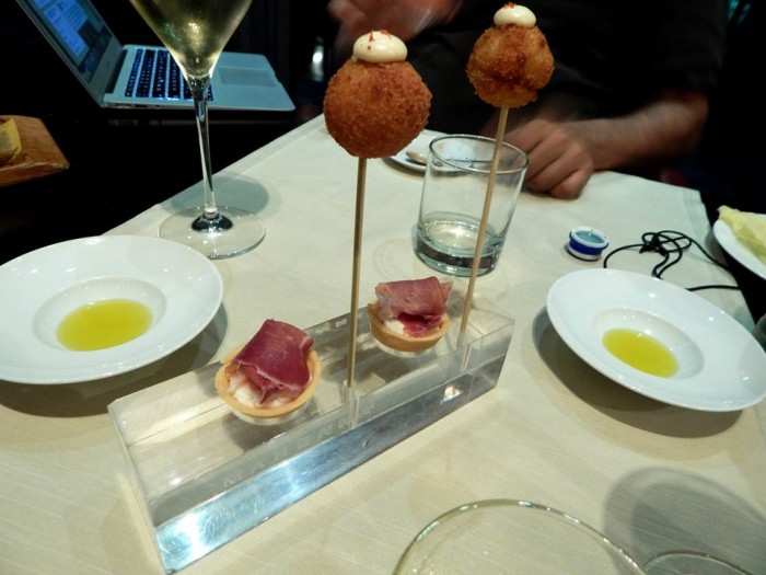 Marennà, tartellette “prosciutto e mozzarella”