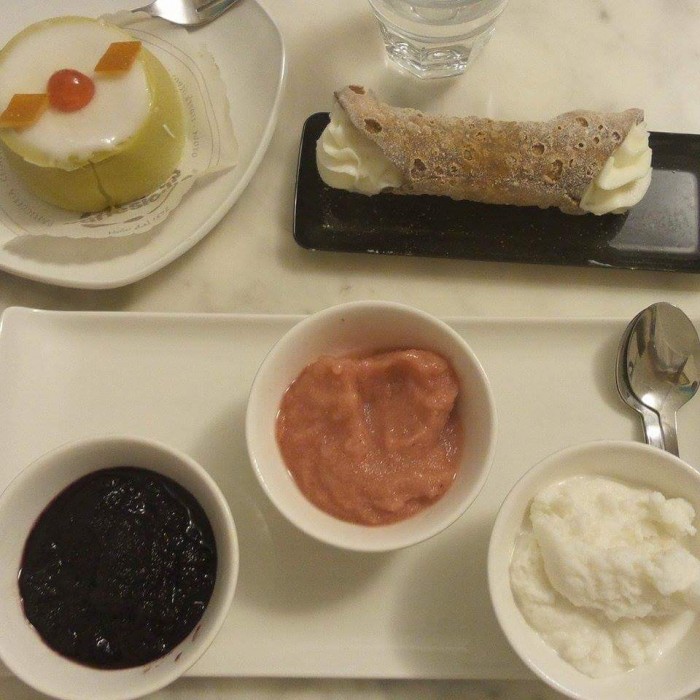Caffè Sicilia, cannolo siciliano, cassatina, granite di mandorla, fragola e gelso
