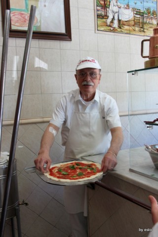 Salvatore Esposito pizzaiuolo storico di Carmnella