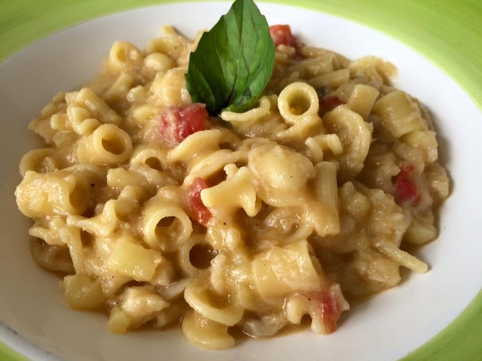 Acquablu, pasta mischiat