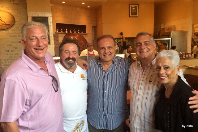 Chicago Spaccanapoli. Jonathan Glodsmith è dempre festa napoletana