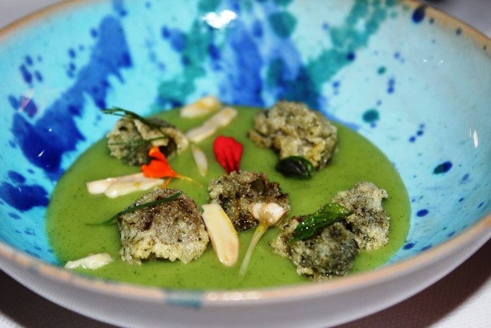 S’Apposentu di Casa Puddu, orziadas croccanti con zuppetta di patate al prezzemolo e limone