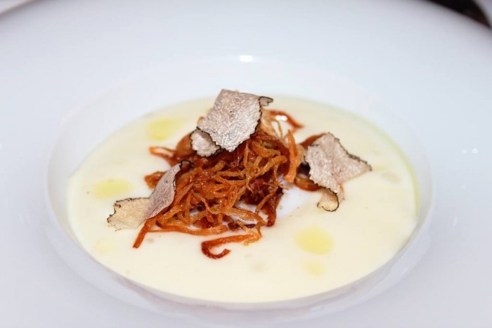 S’Apposentu di Casa Puddu, uovo, patate, cipolle e tartufo nero di laconila