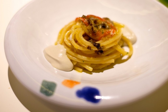 Giuliano Baldessari: spaghetti Rummo aglio, olio, peperoncino e crema di garusoli