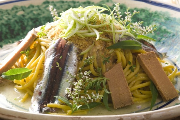 Ciccio Sultano: spaghetti Rummo in salsa moresca taratatà con bottarga di tonno e passata di carote