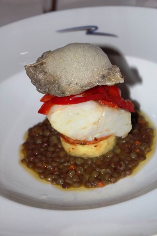 Rossellinis, lenticchie, blinis di patata, papaccelle, baccalà