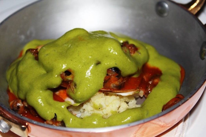 Rossellinis, soutè di garusoli, spuma di patata affumicata e salsa al prezzemolo