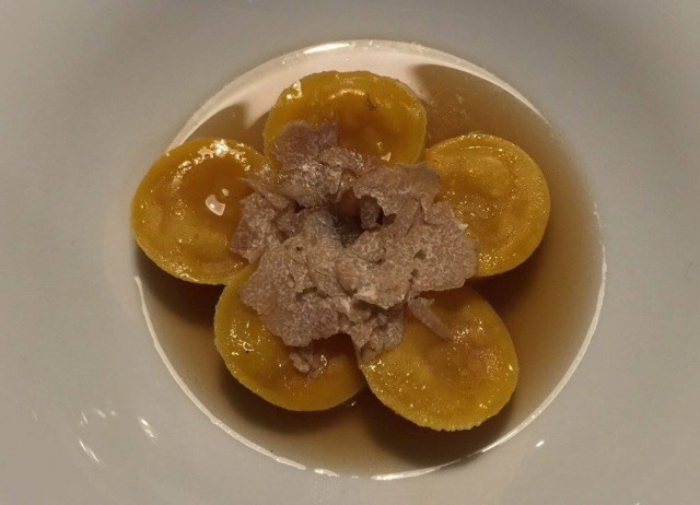 Metamorfosi, tortelli parmigiano e tartufo