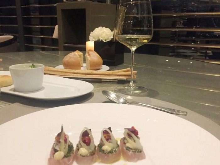 Armani, dentice con insalata tabulè, finocchio