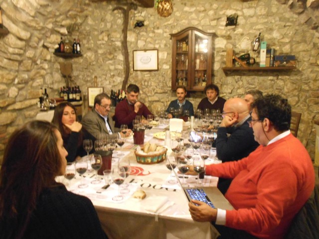 La degustazione di Macchia dei Goti nella Cantina del Campanaro a Taurasi