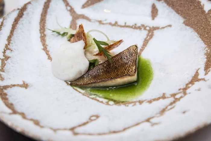 Pesce persico, pancetta “Joselito”, mela verde, finocchio