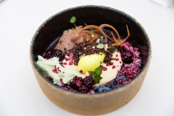 “Wiedencocktail”, more, acqua di menta, colostro