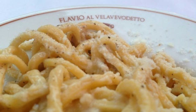 La cacio e pepe di Flavio al velavevodetto