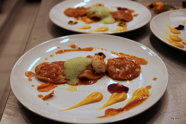 La Garçonne Restaurant & Music. Eduardo Estatico e Massimo Ibisco Ravioli, scampi, arancia ed alloro