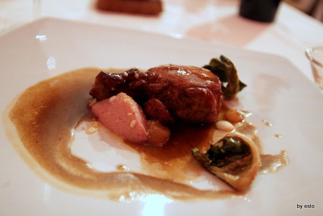 Taberna del Principe. Giovanni Arvonio Maialino arrosto con patè di mortadella, arachidi selvatici, confettura di pastenaca e zenzero