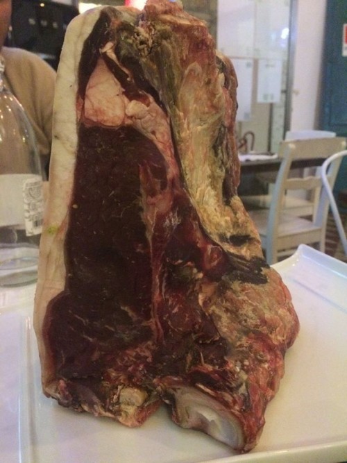 la frollatura della carne di bufala fornita da Raffaele Barlotti il 29 novembre e non ancora pronta