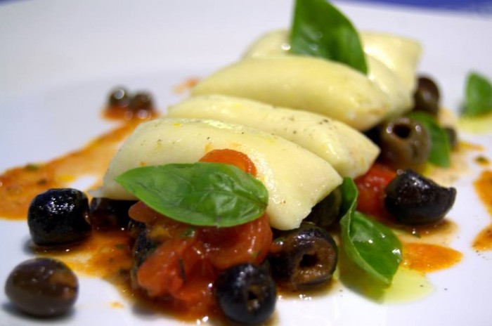 Gnocchi di baccalà al burro salato ed intingolo alla buona donna