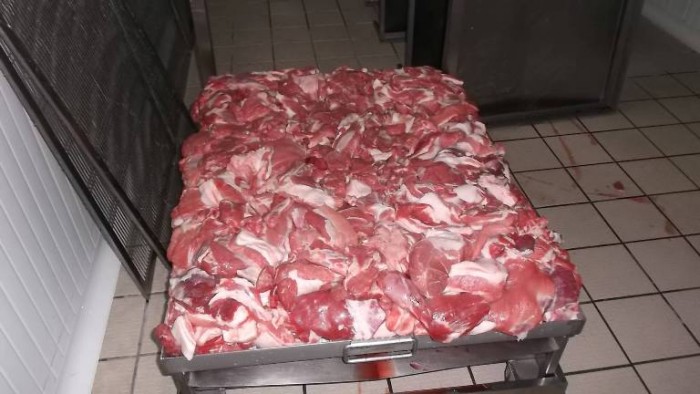 Salumi Cellito, carne fresca di maiale pronta per le salsicce