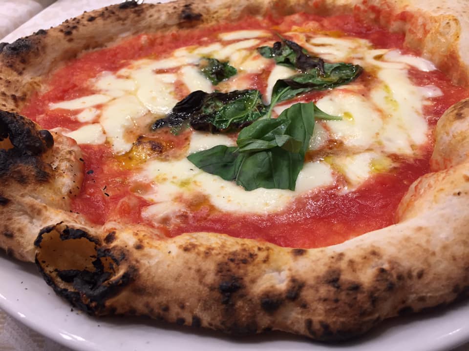 Pizzeria e Trattoria AL 22, la margherita