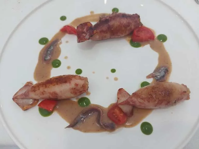 Acqua & Sale, totano e patate, salsa di pane, pomodoro infornato e acciughe di Cetara