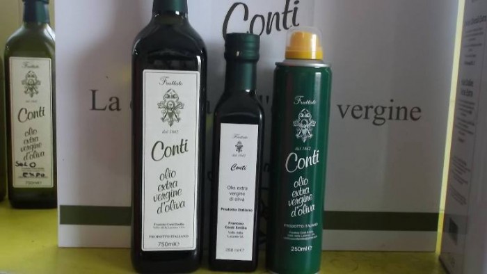 Oleificio Emilio Conti, vari tipi di bottiglie d'olio
