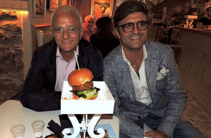 Pà Nino, Palazzo Vialdo Carmine Nino e Vincenzo Di Prisco - foto di Sergio Sbarra