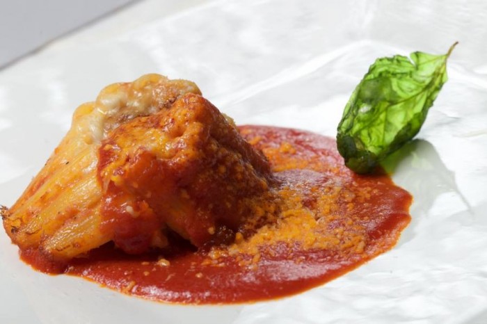 Sformatino Vesuvio su laghetto di San Marzano - foto di Luciano Furia