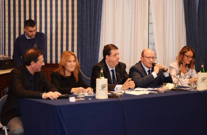 da sinistra Maurizio Cortese, Livia Iaccarino, Luciano Pignataro, Francesco De Luca, Donatella Bernabò Silorata
