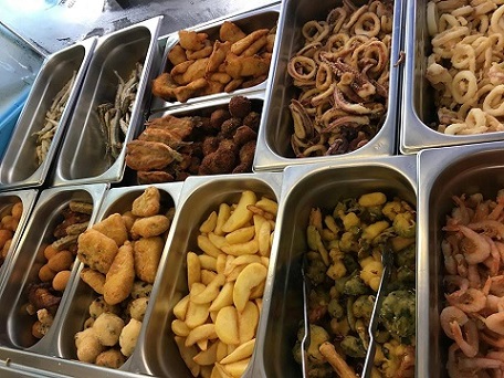 CICA, Banco con varietà di fritti