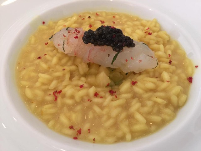 Don Alfonso, riso, agrumi, caviale, scampi con macedonia di agrumi
